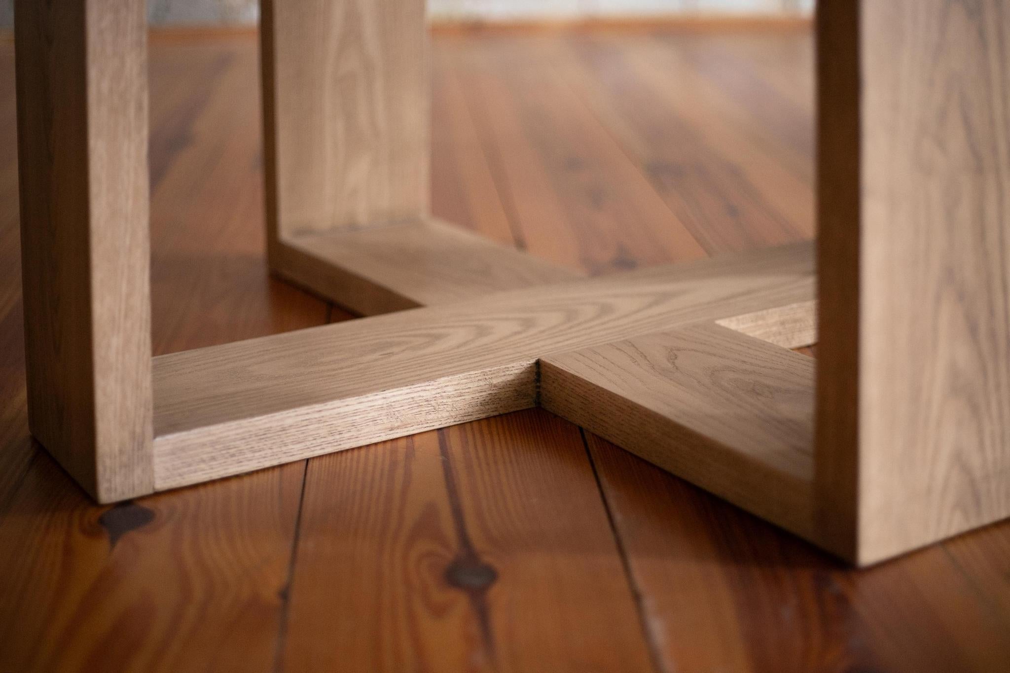 Round Dining Table