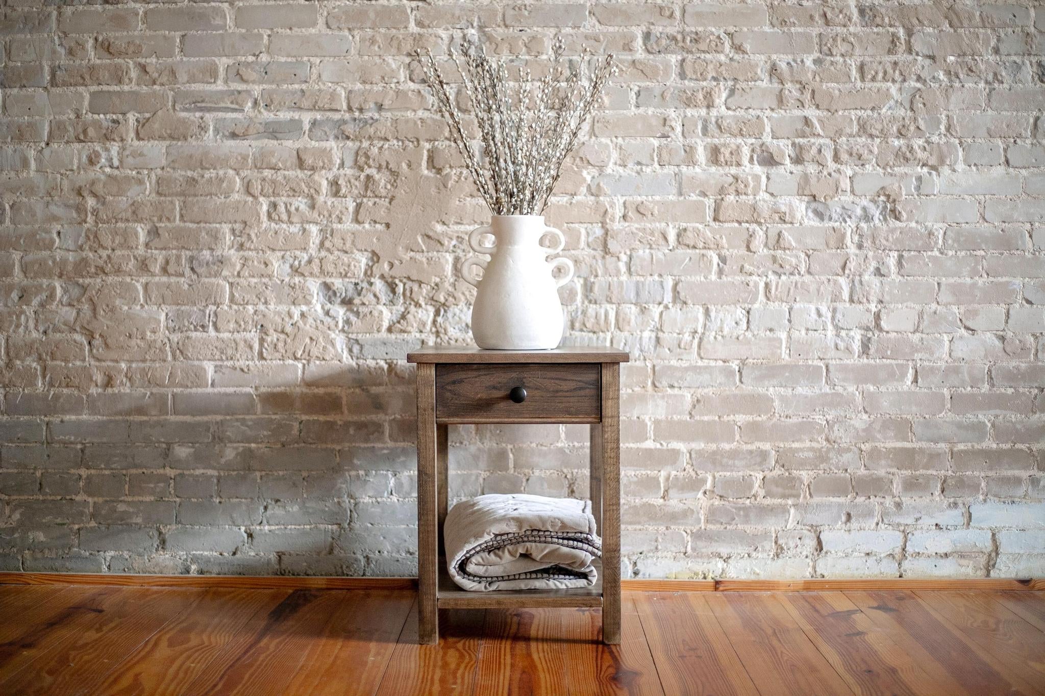 Classic End Table