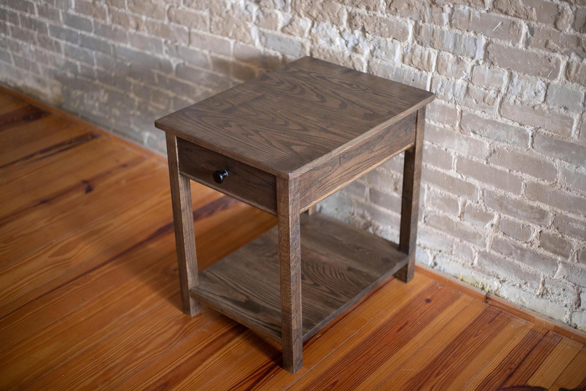 Classic End Table