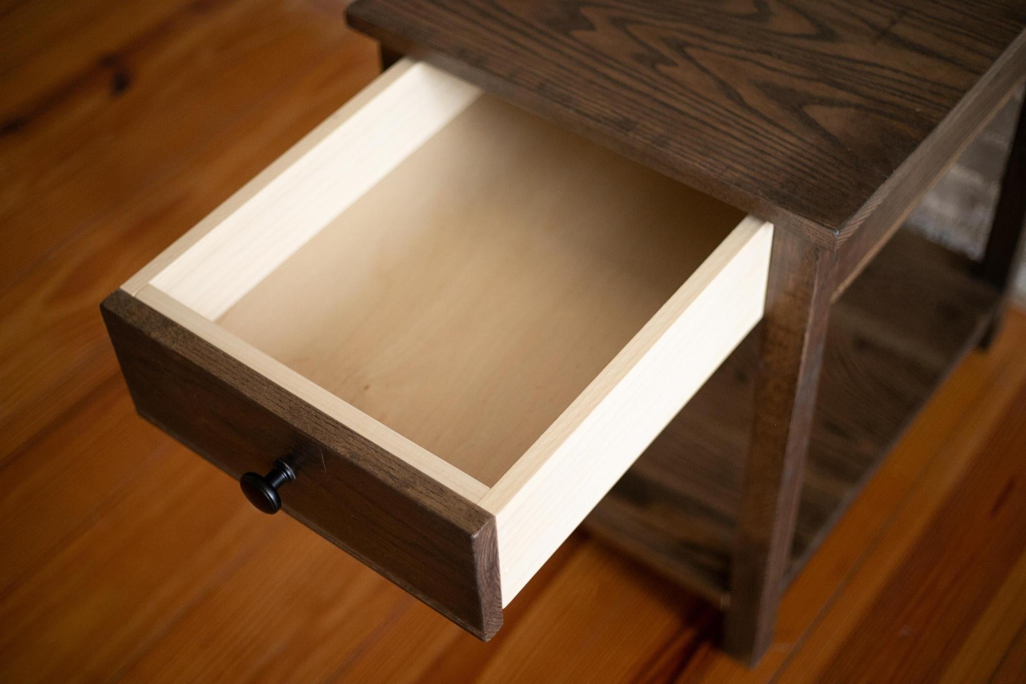 Classic End Table