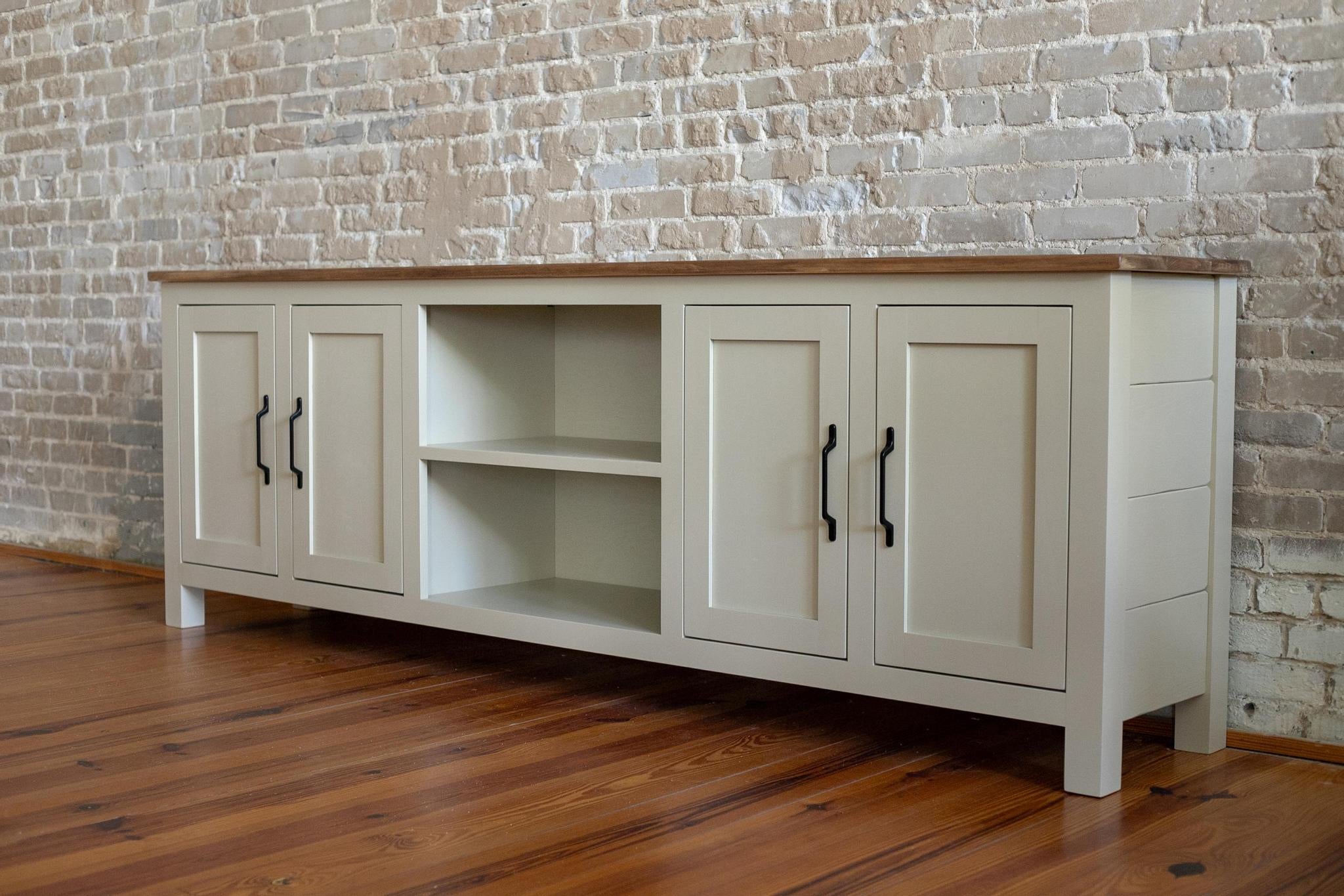 Grand Media Console