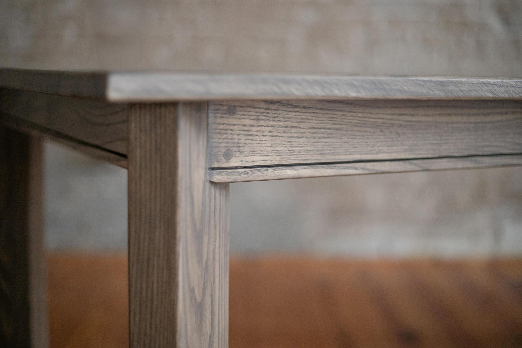 Kingsbury Table