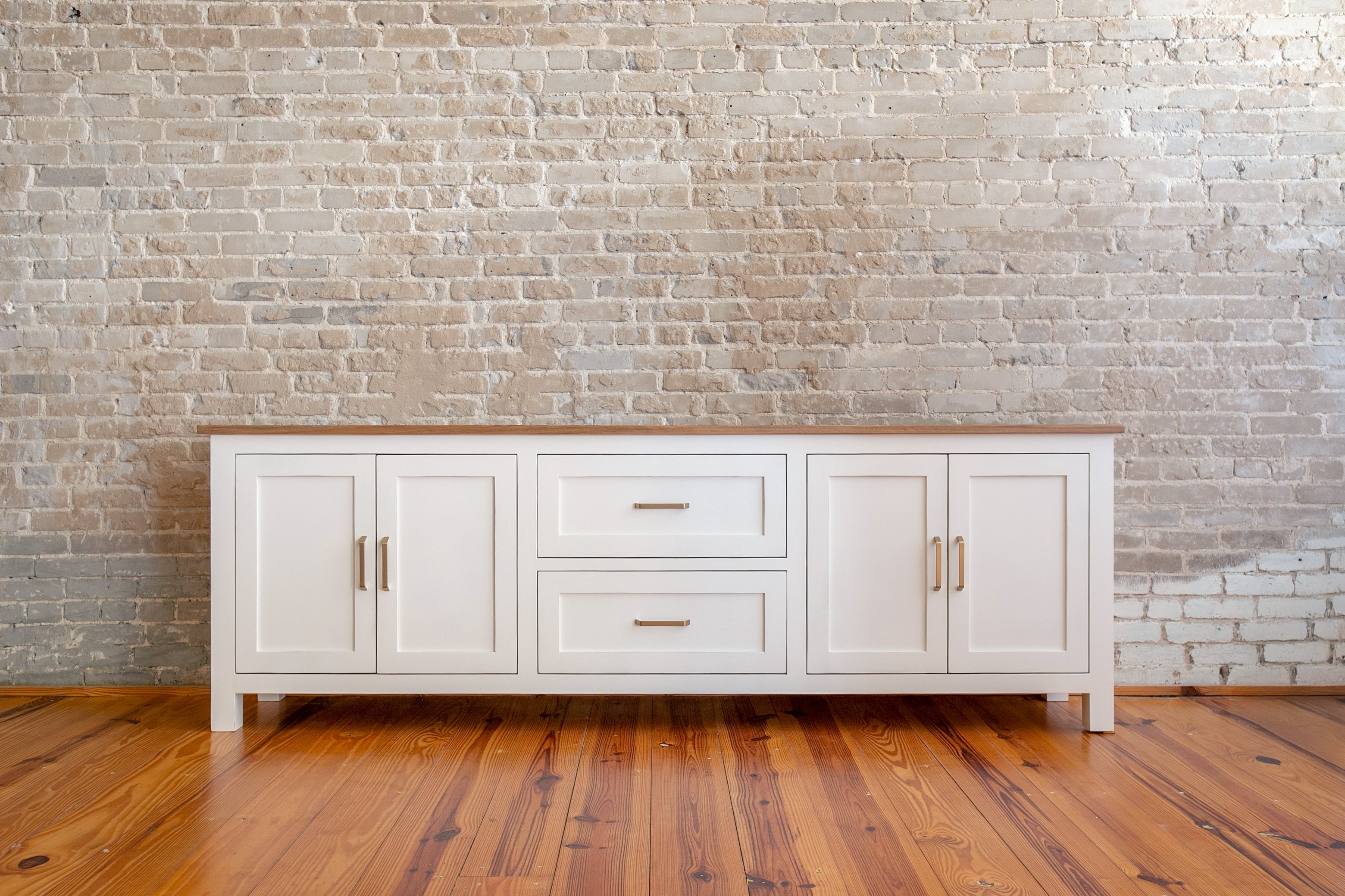 Athens Storage Console: With Legs