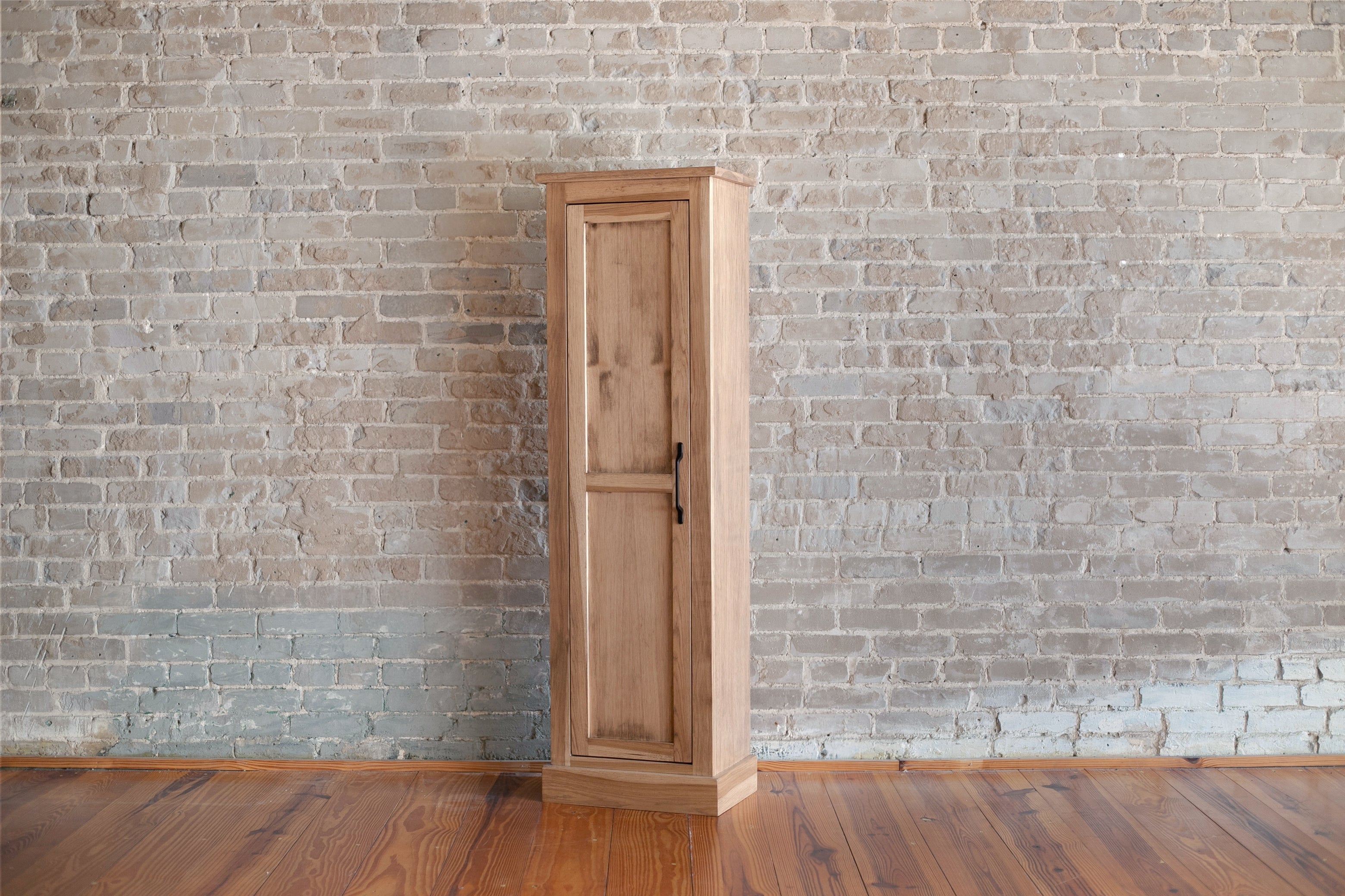 Persimmon Linen Cupboard