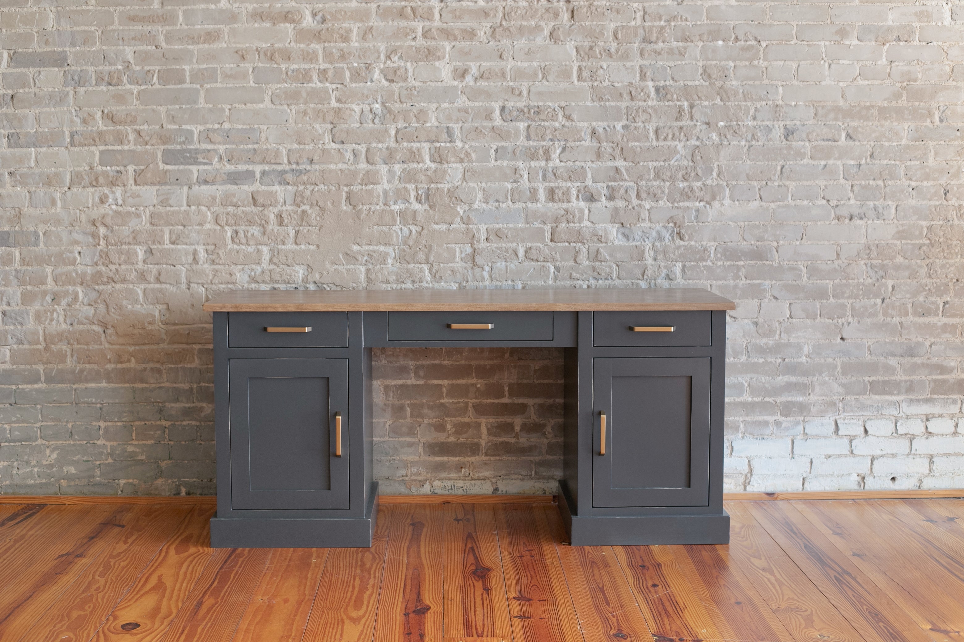 Associate Desk