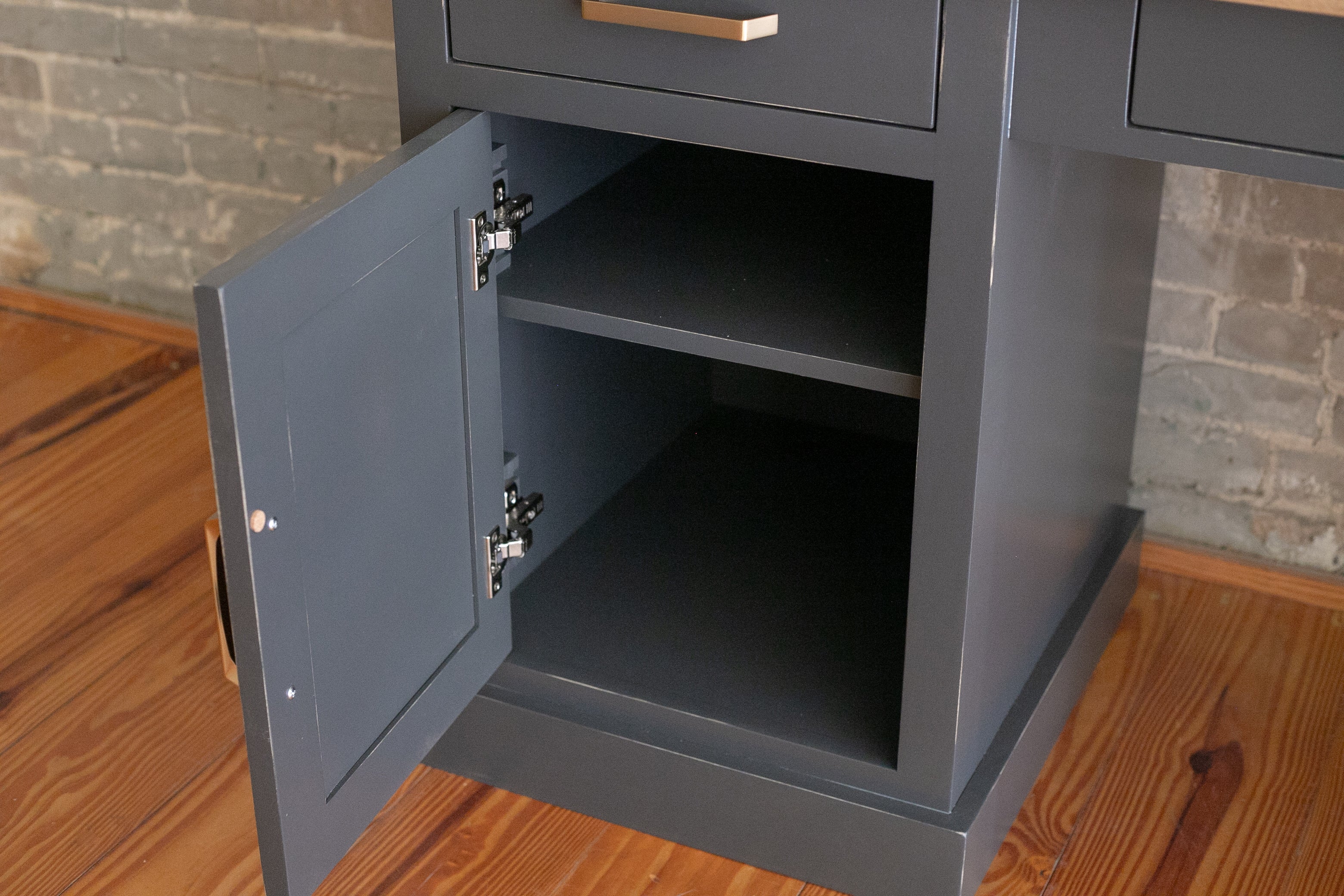 Associate Desk