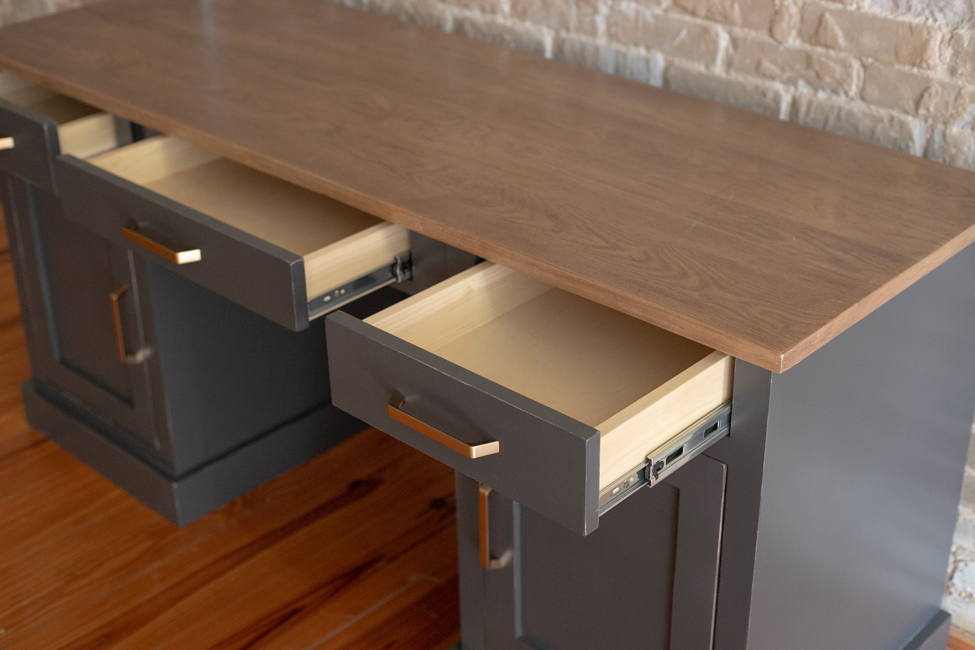 Associate Desk