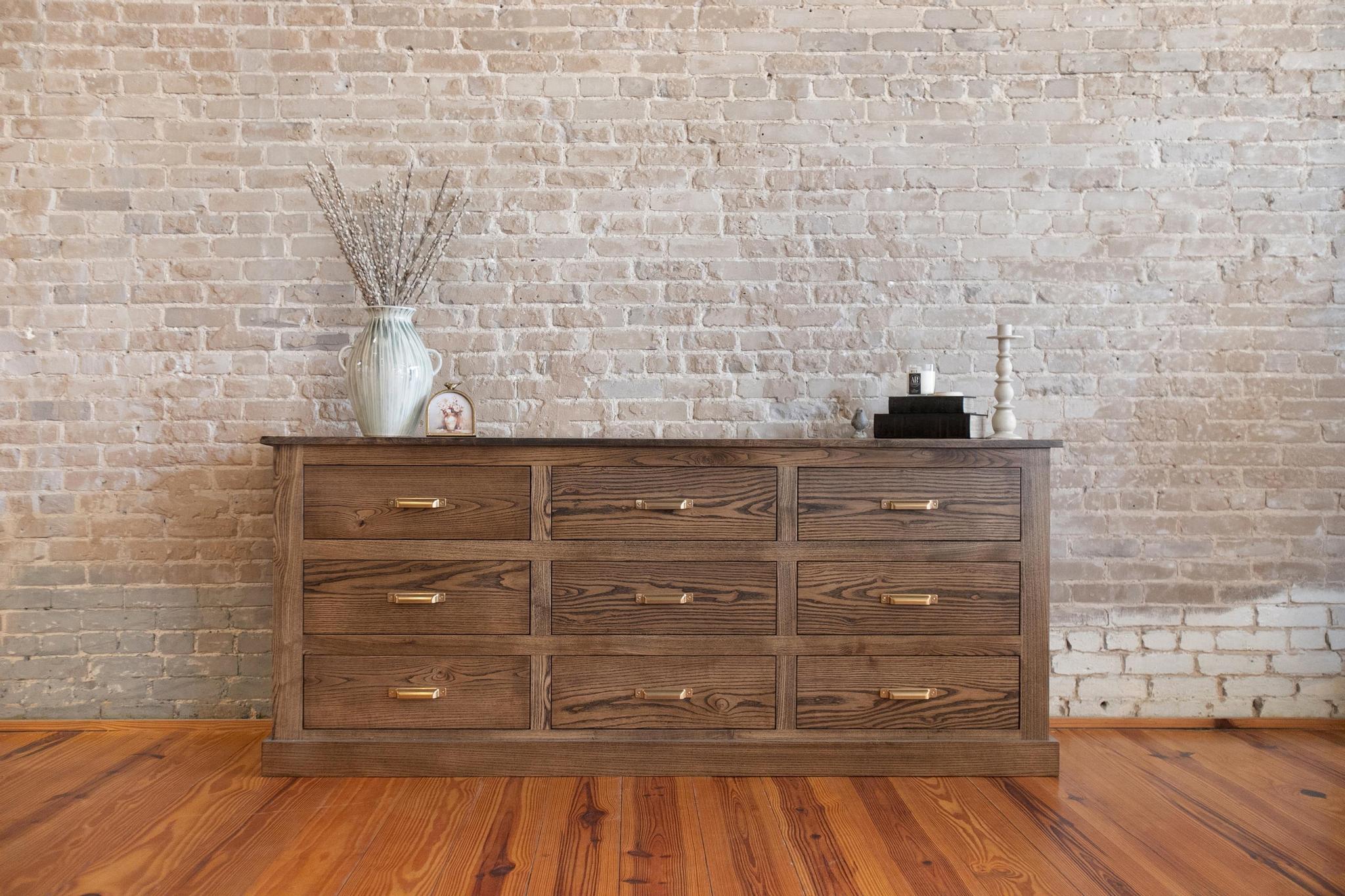 Classic 9 Drawer Dresser