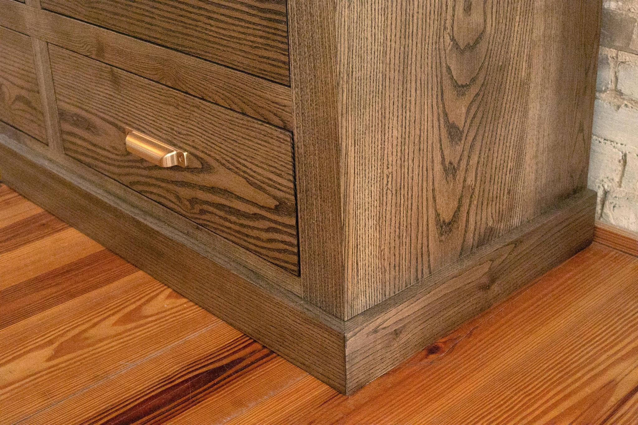 Classic 9 Drawer Dresser